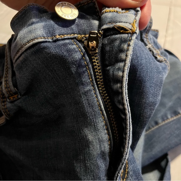 Gap True Skinny Blue Jeans, Size 27R - Picture 6 of 8
